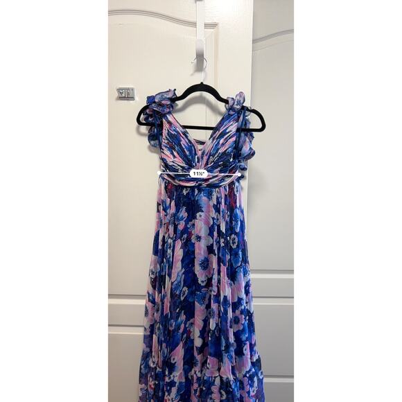 Mac Duggal Floral Cutout Gown - Picture 10 of 13